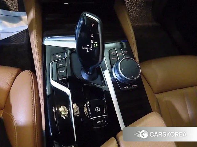 BMW 5 Series (G30) 2020 Черный из Кореи, фото 3