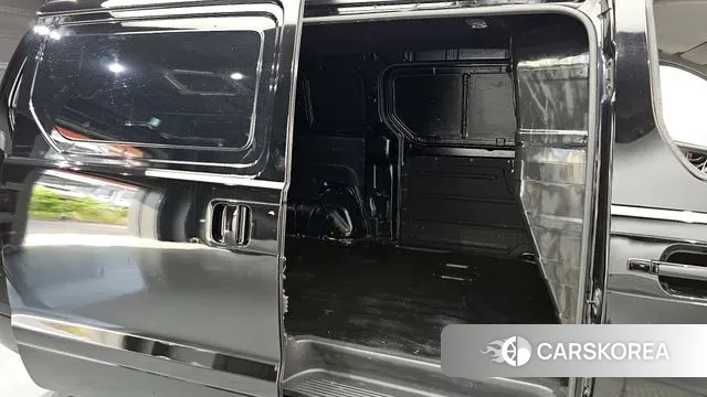 Hyundai The New Grand Starex 2020 Черный из Кореи, фото 3