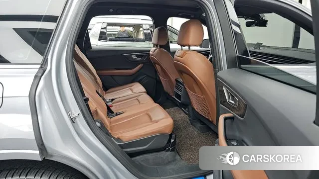 Audi Q7 (4M) 2020 Серебряный из Кореи, фото 3