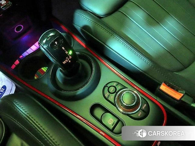 Mini Cooper S Countryman 2023 Темно-зеленый из Кореи, фото 3