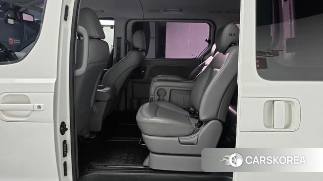 Hyundai The New Grand Starex 2018 Белый из Кореи, фото 3
