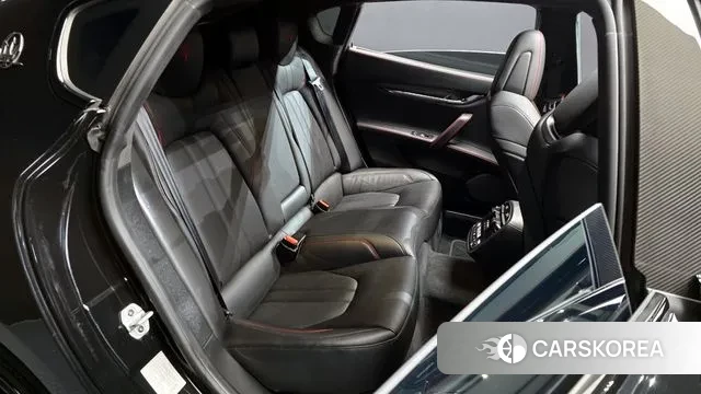 Maserati Quattroporte 2020 Черный из Кореи, фото 3