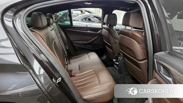 BMW 5 Series (G30) 2020 Серый из Кореи, фото 3