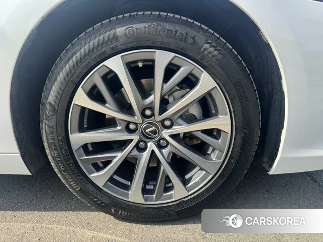 Lexus ES 2022 Белый из Китая, фото 3
