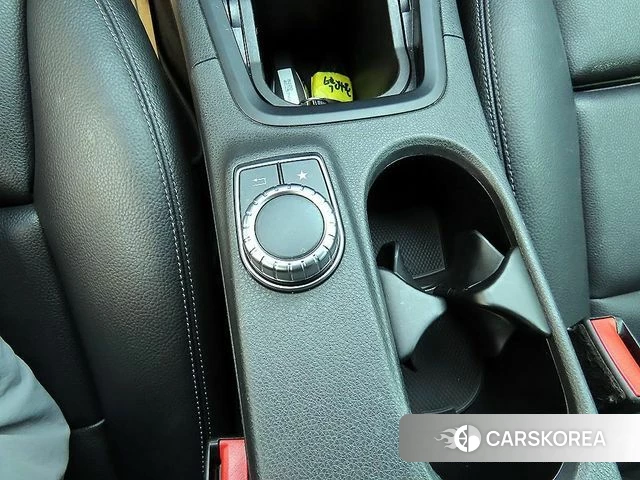 Mercedes-Benz B-Class W246 2018 Белый из Кореи, фото 3