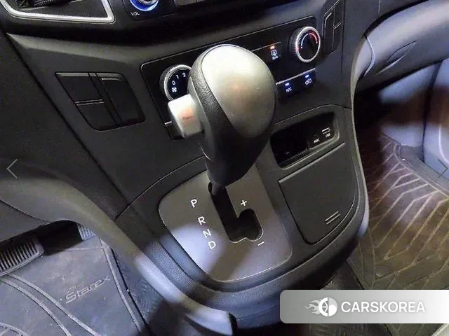 Hyundai The New Grand Starex 2019 Серебристо-серый из Кореи, фото 3