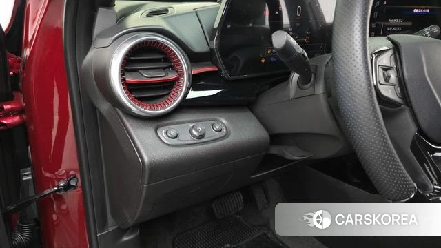 Chevrolet (GM Daewoo) Trax Crossover 2023 Красный из Кореи, фото 3