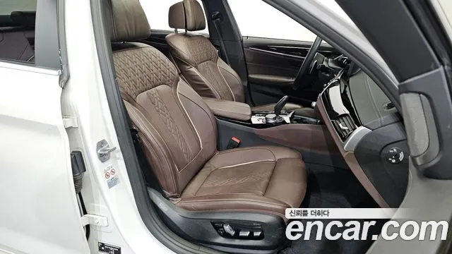 BMW 5 Series (G30) 2022 Белый из Кореи, фото 3