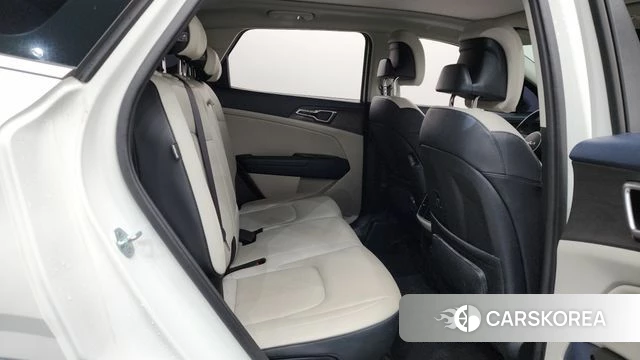 Kia Sportage 5th Generation 2024 Белый из Кореи, фото 3