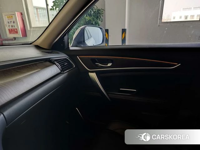 Honda Crown Road 2020 Белый из Китая, фото 3