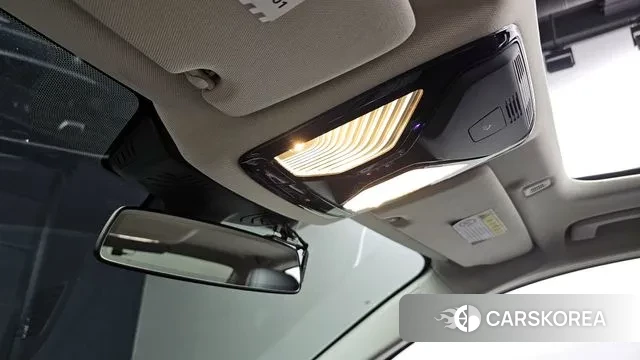 BMW 5 Series (G30) 2018 Белый из Кореи, фото 3