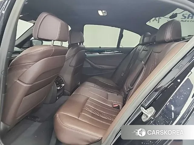 BMW 5 Series (G30) 2022 Черный из Кореи, фото 3
