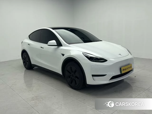 Tesla Model Y 2024 Белый из Китая, фото 3