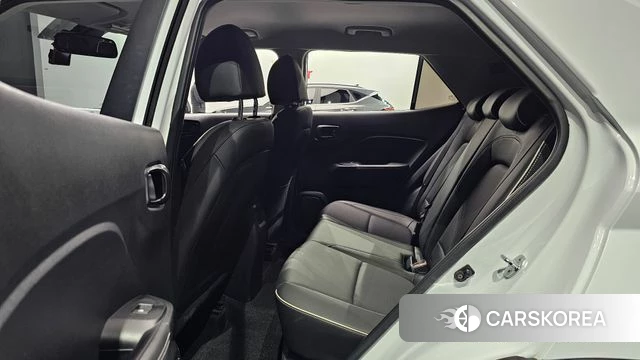 Hyundai Venue 2022 Белый из Кореи, фото 3