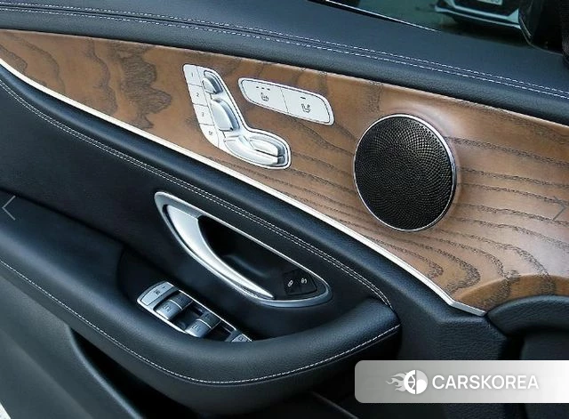 Mercedes-Benz E-Class W213 2018 Синий из Кореи, фото 3