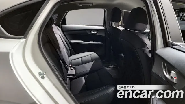 Kia Come New K3 id 2374762 из Кореи 3