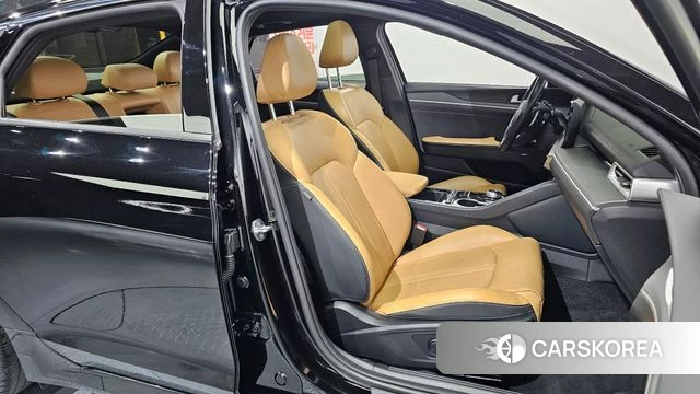 Kia K5 3rd generation 2021 Черный из Кореи, фото 3
