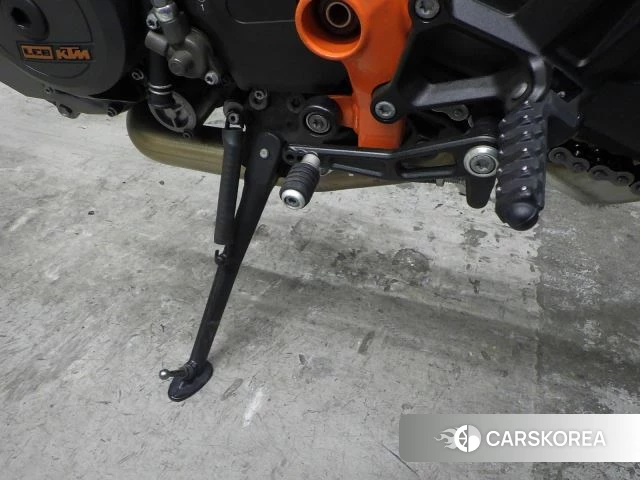 KTM 1290 SUPER DUKE R 2019 из Японии