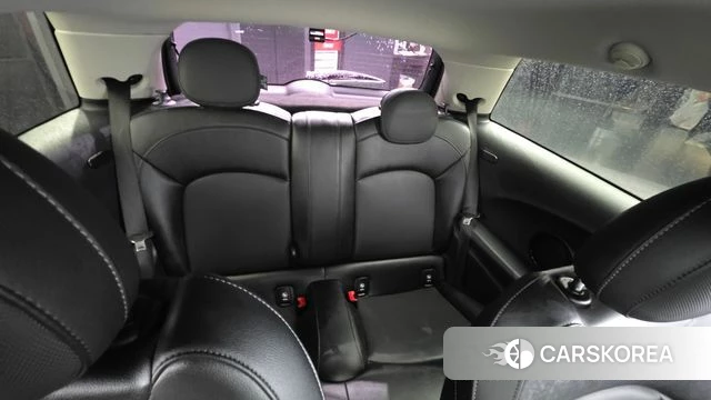 Mini Cooper 2018 Красный из Кореи, фото 3