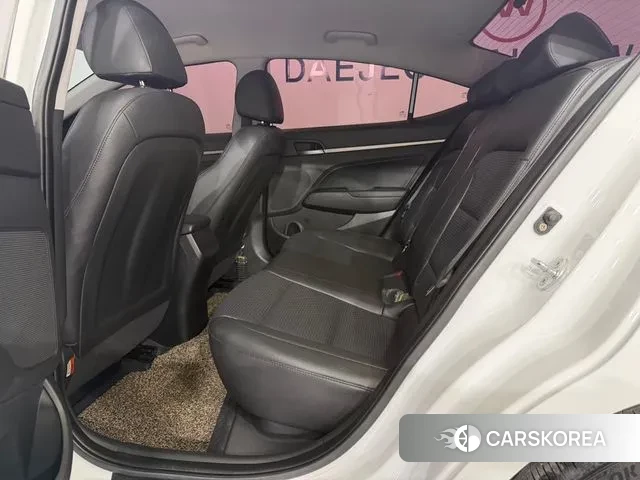 Hyundai Avante AD 2018 Белый из Кореи, фото 3