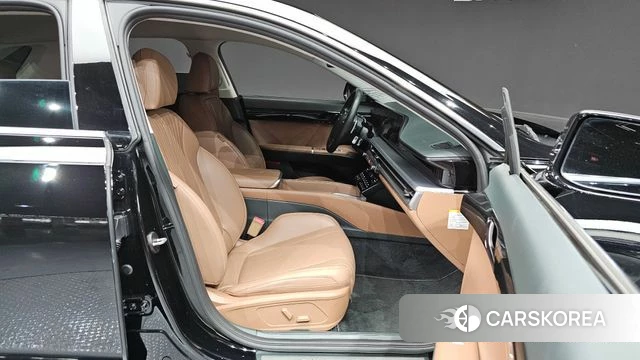Hyundai Grandeur Hybrid (GN7) 2023 Черный из Кореи, фото 3