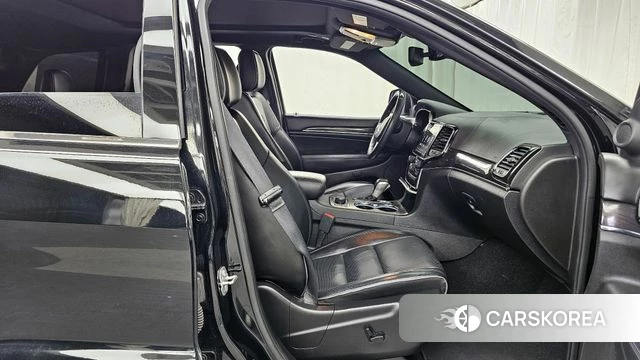 Jeep Grand Cherokee 2021 Черный из Кореи, фото 3