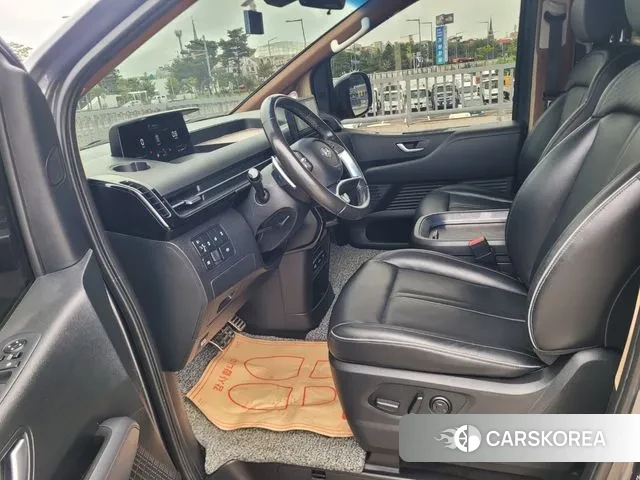 Hyundai Staria 2021 Серый из Кореи, фото 3