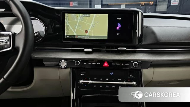 Kia Carnival 4th generation 2023 Белый из Кореи, фото 3