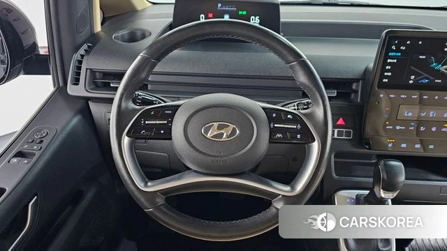 Hyundai Staria 2023 Черный из Кореи, фото 3