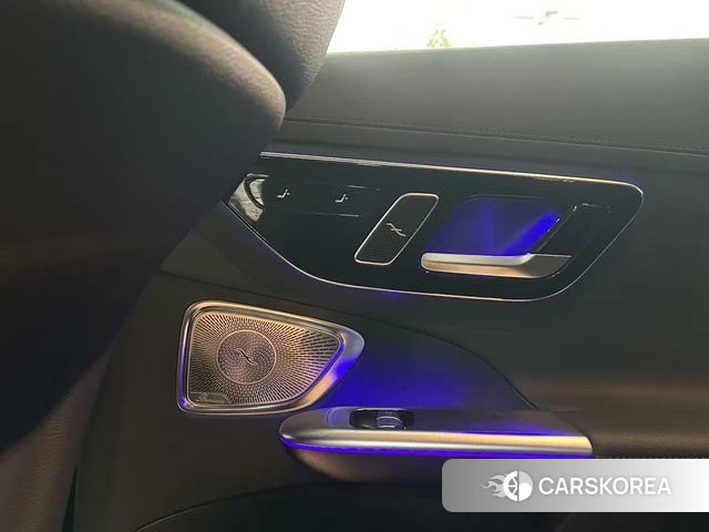 Mercedes-Benz Class C 2023 Белый из Китая, фото 3