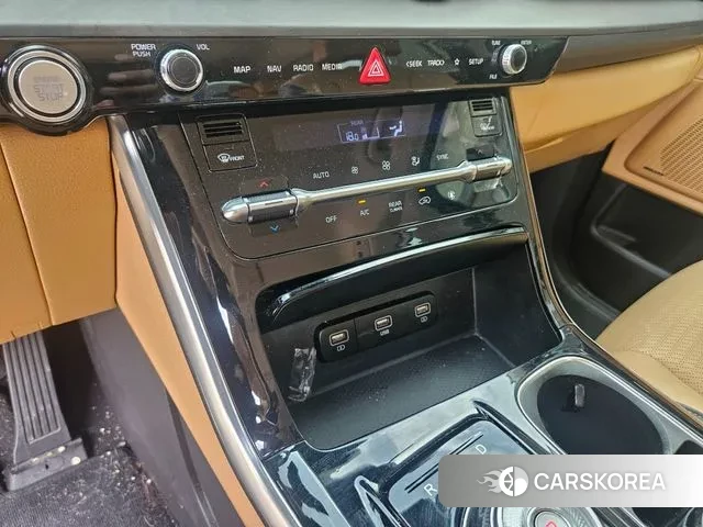 Kia Carnival 4th generation 2022 Белый из Кореи, фото 3