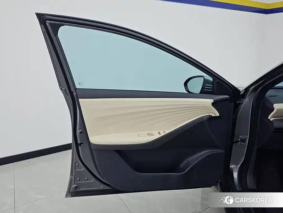 Nissan N6 2025 Silver/gray из Китая, фото 3