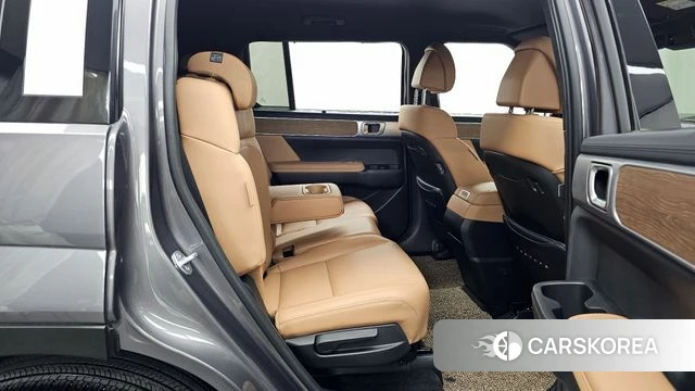 Hyundai Santa Fe (MX5) 2024 Серый из Кореи, фото 3