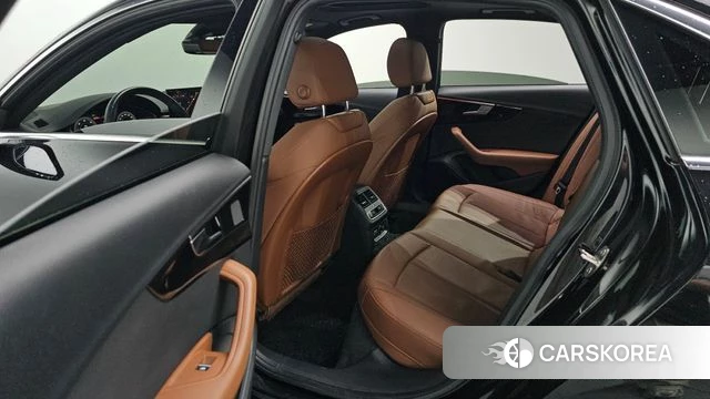 Audi A4 (B9) 2021 Черный из Кореи, фото 3