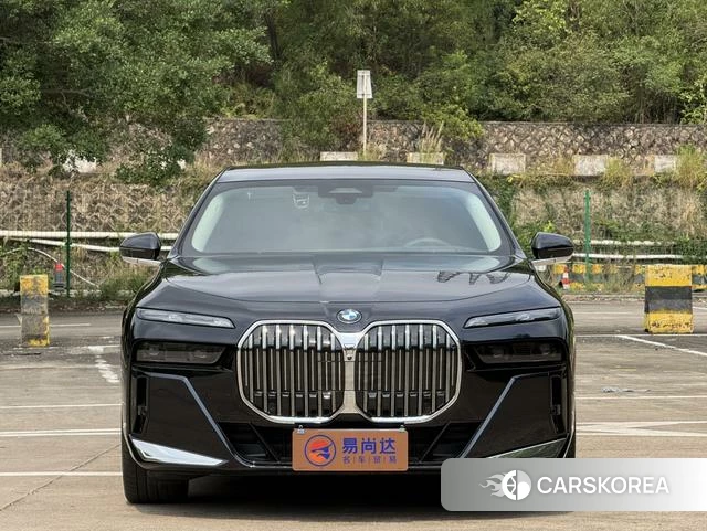 BMW 7 series 2024 Черный из Китая, фото 3