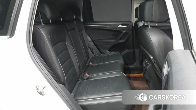 Volkswagen Tiguan second Generation 2020 Белый из Кореи, фото 3