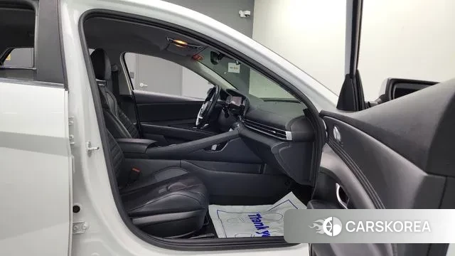 Hyundai Avante (CN7) 2021 Белый из Кореи, фото 3