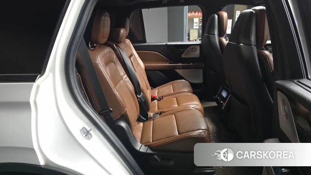 Lincoln Aviator 2nd generation 2022 Белый из Кореи, фото 3