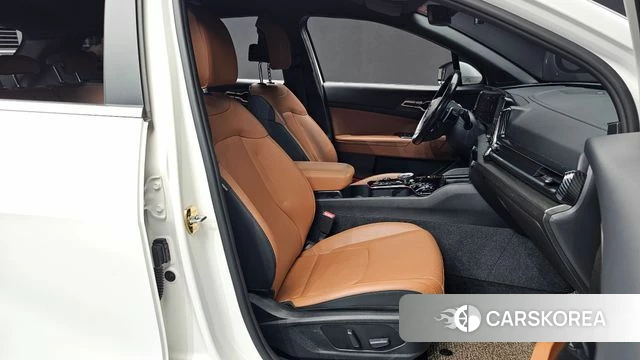 Kia Sportage 5th Generation 2022 Белый из Кореи, фото 3