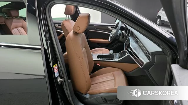 Audi A6 (C8) 2022 Черный из Кореи, фото 3