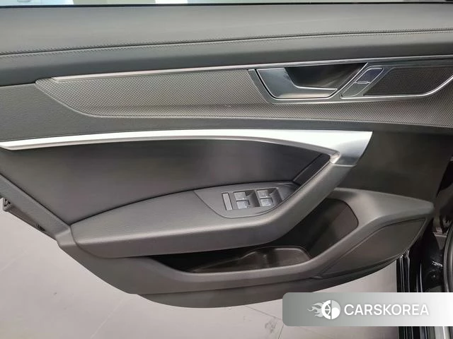 Audi A6L 2023 Черный из Китая, фото 3