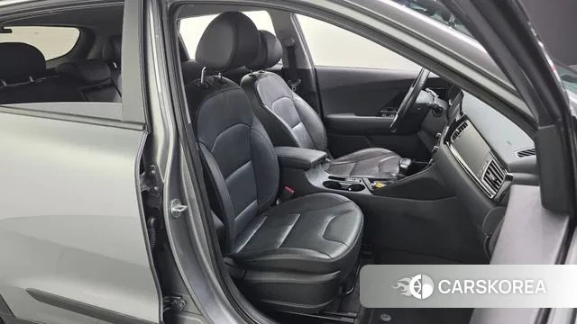 Kia Niro 2018 Серый из Кореи, фото 3