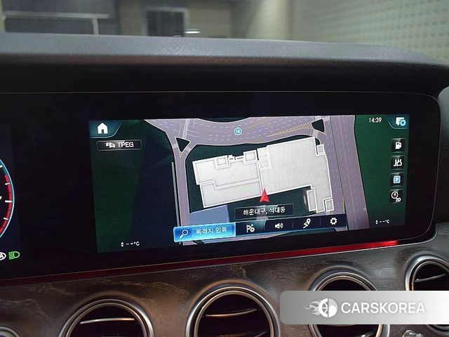 Mercedes-Benz E-Class W213 2022 Белый из Кореи, фото 3