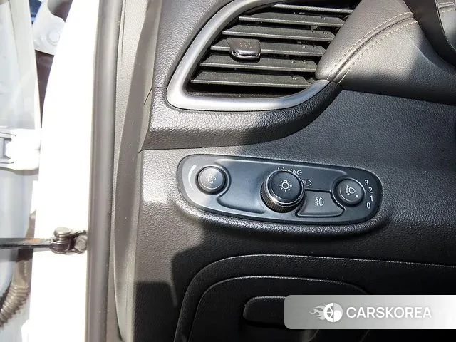 Chevrolet (GM Daewoo) The New Trax 2018 Белый из Кореи, фото 3