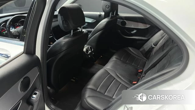 Mercedes-Benz C-Class W205 2018 Белый из Кореи, фото 3
