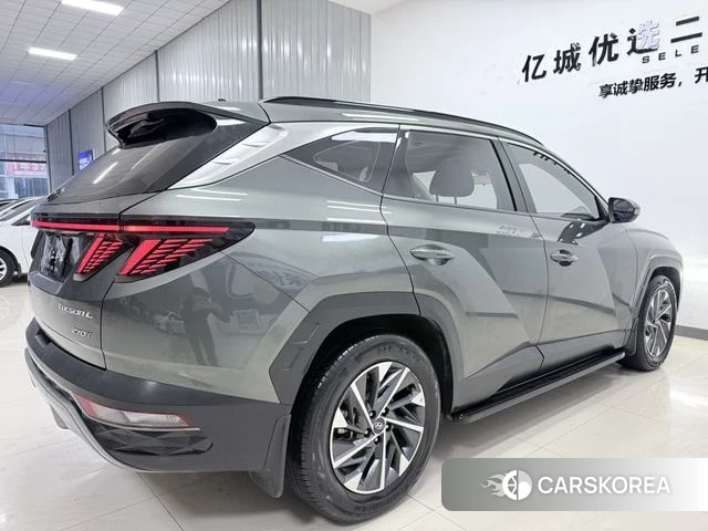 Hyundai Tucson 2022 Темно-серый из Китая, фото 3