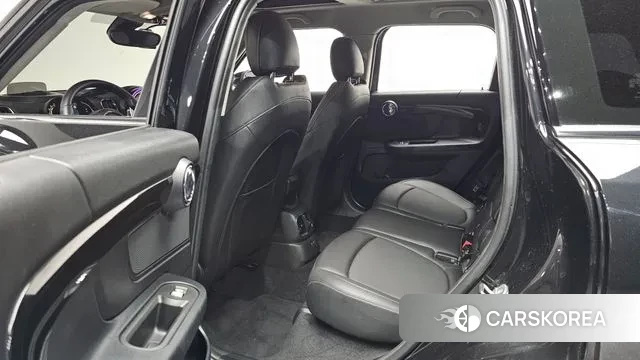 Mini Cooper Countryman 2023 Черный из Кореи, фото 3