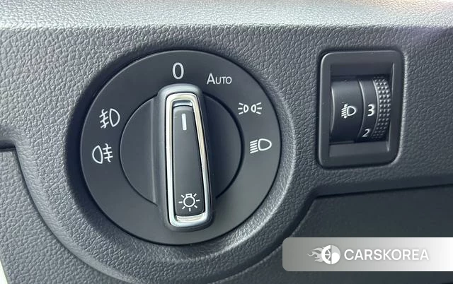 Volkswagen Exploring the shadow 2022 Белый из Китая, фото 3
