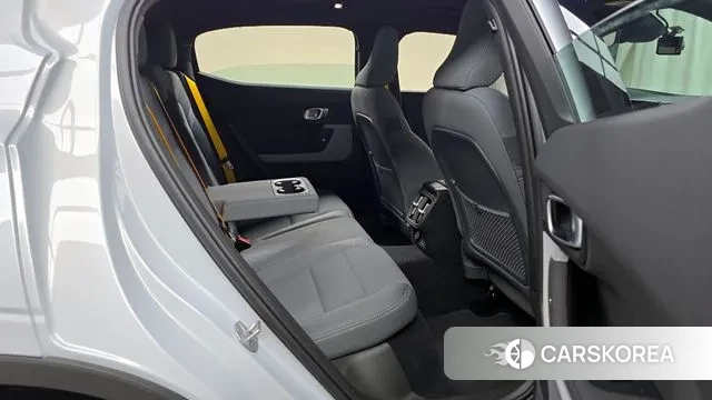 Polestar Polestar 2 2024 Жемчужный цвет из Кореи, фото 3