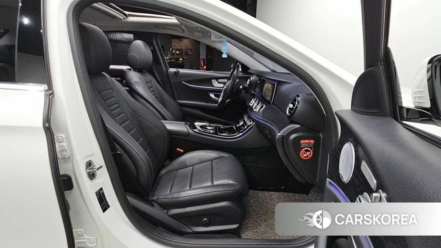 Mercedes-Benz E-Class W213 2019 Белый из Кореи, фото 3